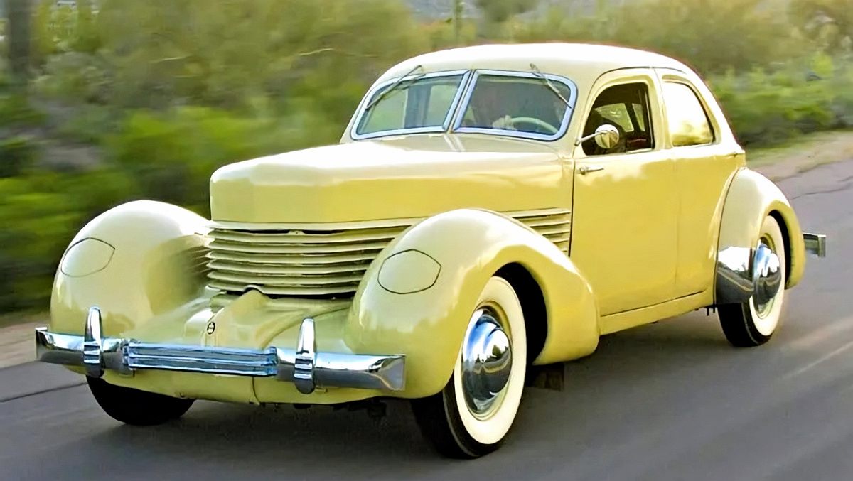 Click to Enlarge-Esc to Close myimgs/ArtDecoCars1937-60/1937 Cord 810812.jpg